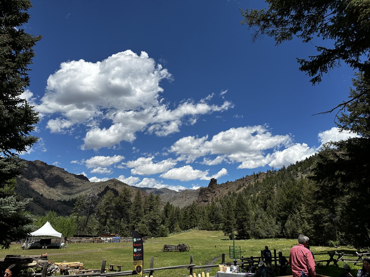 uwyoblockchain's tweet photo. Wyoming is setting the standard for Bitcoin events 🗻

The Wyoming Sovereign Roundup was an amazing event with a lot of amazing people!

Shout out to @bitcoinand_beef for putting on a great event. We can't wait to see what's in store for next year!

#Bitcoin #Wyoming #Freedom https://t.co/jm25NG2jCb