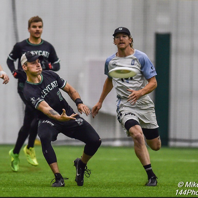 indyalleycats's tweet photo. UP 📢📢📢

#AlleyCats2024 #UFA2024 #NaptownNiceBoiz #AreYouIN #AmericasUltimateTeam #AllIN #UltimateFrisbee #Frisbee 

📸 Mike Gross https://t.co/ciseezwOUB https://t.co/vQqIq3gYnH