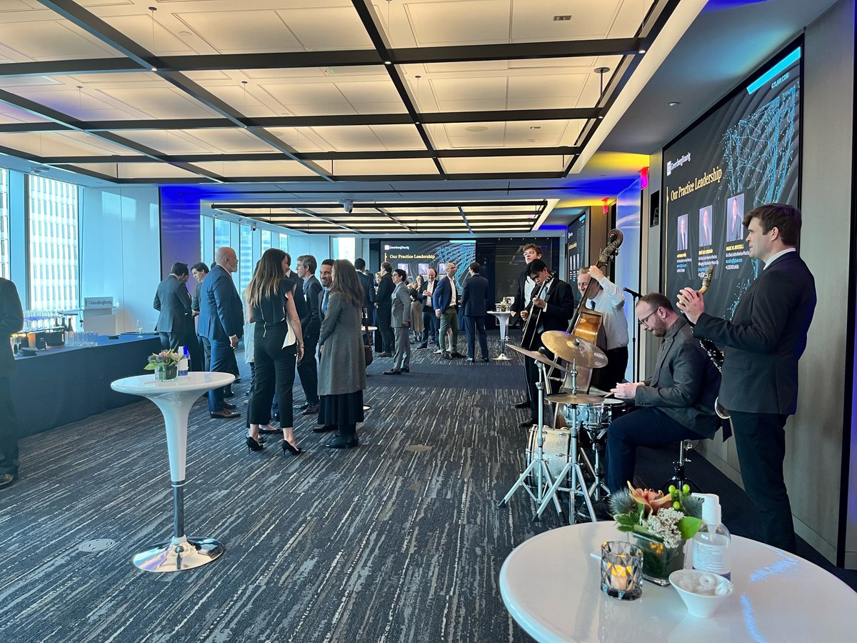 GTLatinAmerica's tweet photo. Greenberg Traurig’s Latin America Practice hosted a reception with clients, colleagues, and friends on June 4 in the #GTNewYork office to celebrate the @IBANews 21st Annual International Mergers &amp; Acquisitions Conference. GT's Marc Rossell delivered welcome remarks. #GTKnowsLatam https://t.co/2LBo61Jl2d