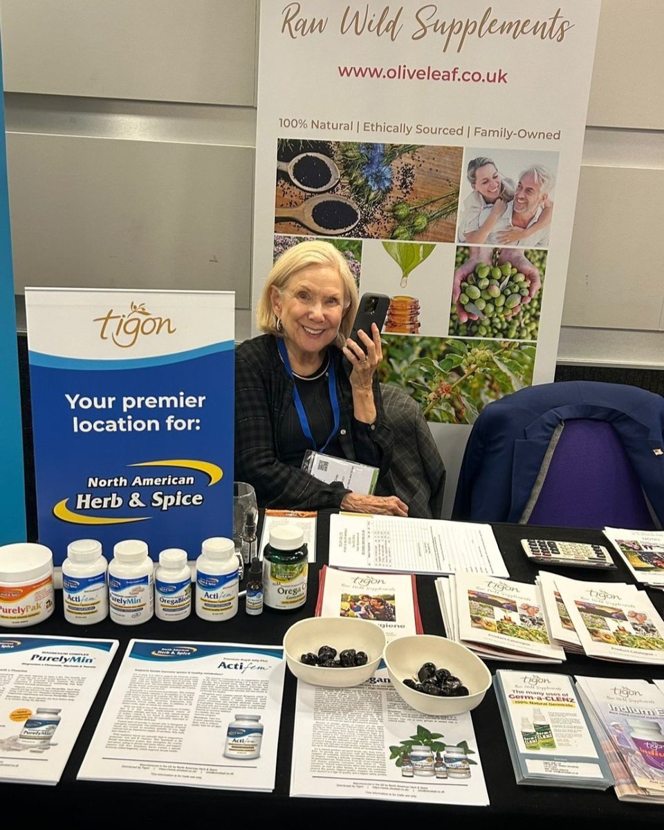 NAHSCo's tweet image. Our Founder and CEO is in London! 

She recently attended the Integrative &amp;amp; Personalized Medicine Congress and represented us as a vendor! 

We have a growing distribution network in Europe and we're excited for the future. 
#International #BusinessTrip #StrongInside #London #UK