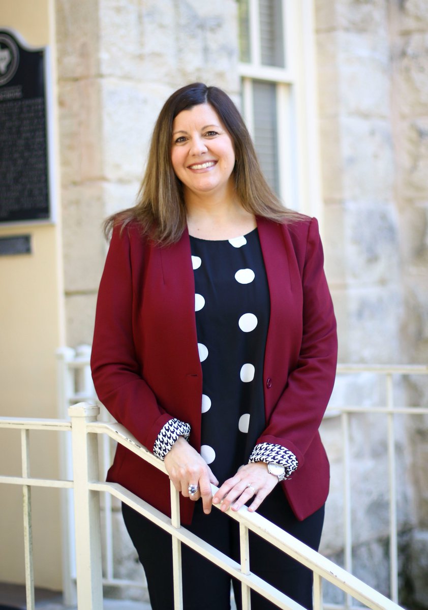 KISD Announces Curriculum Positions

🍎Julee Broscoff as Interim Assistant Superintendent of Curriculum &amp; Instruction 

🍎Amy Ahrens as Director of Secondary Education.
Read more on our website. 
#KISDinspires