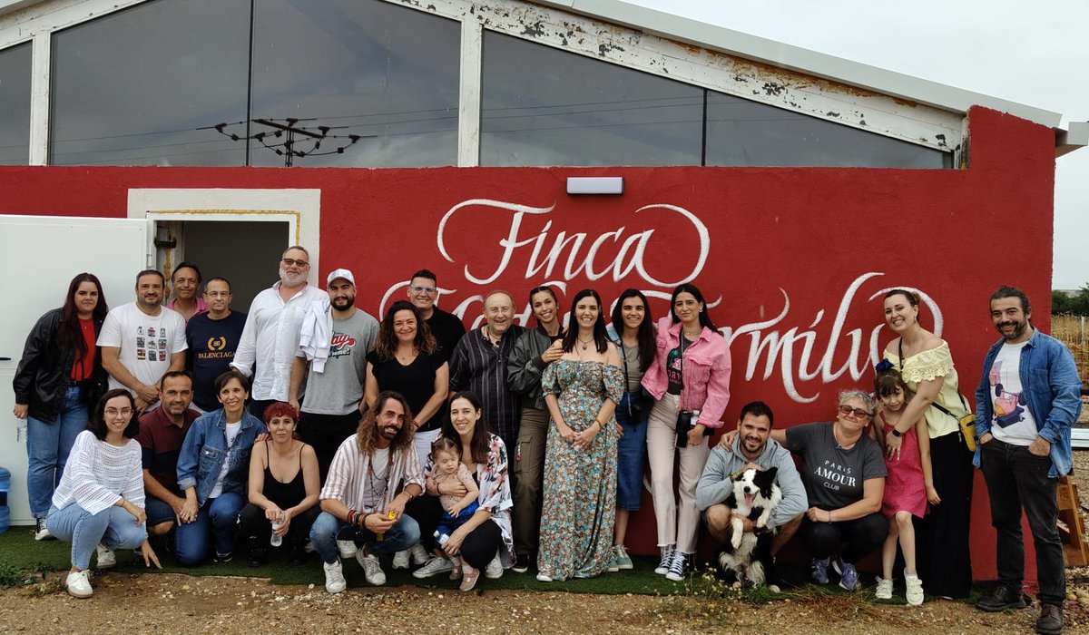 En Eunice amamos el cine. Aquí rodeados de enormes profesionales en la comida fin de rodaje de una serie que pronto verá la luz. #direcciondeproduccion, #produccionejecutiva