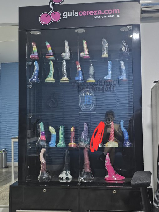 &iquest;Cual me compro? https://t.co/UEJsF694fx