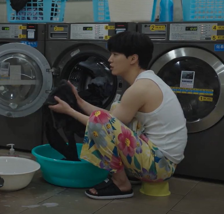 __608challenge's tweet photo. @evermore_ent @em_jonghyeon Now I have already finished watching all the 8 episodes of <My Friend's Graduation>, please also give us the filming behind 🤲🏻🤲🏻🤲🏻

#김종현 #KimJonghyeon #Jonghyeon #金鍾炫 #내친구의졸업식 #김민구 #KimMingu #MyFriendsGraduation https://t.co/9l99yoprLk
