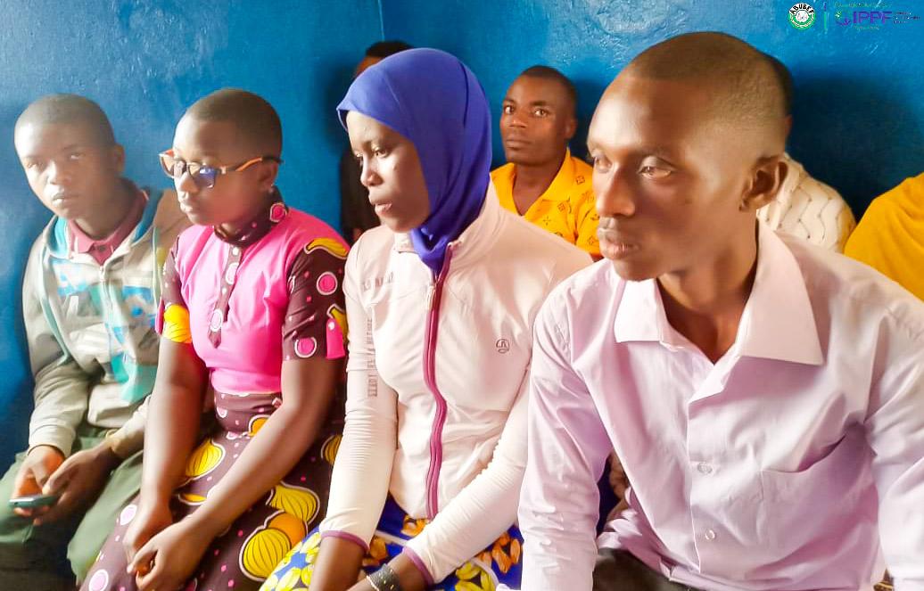 AndBurundi's tweet photo. 1/2 🗓️ce 10 juin 2024, Dans le cadre du projet #GEWEPIII, sous l'appui financier de #Care Burundi, l'#ABUBEF a organisé une supervision formative au #CDSAJ de Nyagatovu de la province #Muyinga.
@ABUBEF @CAREBurundi @ippf @IPPFAR https://t.co/0Pfe2n83Wj