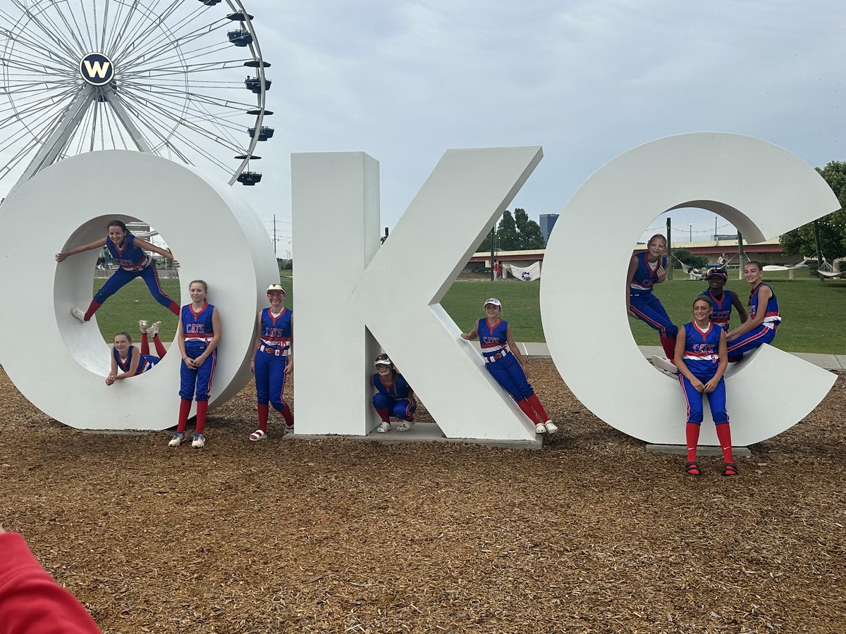 MudsockSoftball's tweet photo. 12u Cats Mayer has been busy! A trip  to OKCity, taking in some college WS games and qualifying for play in the gold bracket out of 97 teams.  Then coming back to Indiana to play in the USSSA State B tourney where they tied for 5th place out of 28 teams.  Way to represent ladies! https://t.co/Jd6tKQl4f7
