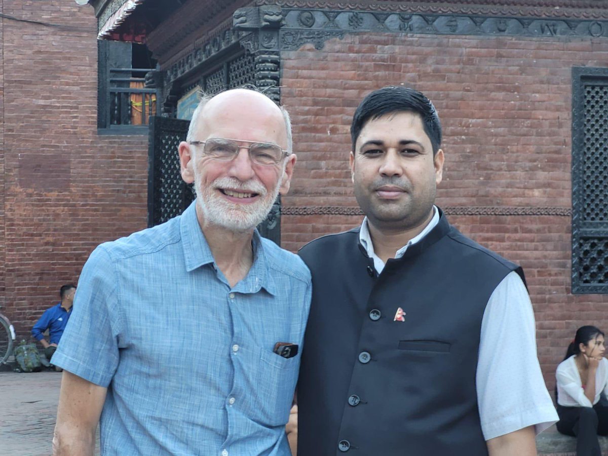ICPConnect's tweet image. Greetings from Kathmandu! 🇳🇵

ICP Past President Peter Kent is in Nepal, presenting to the Principals Association of Nepal (PAN) about the impactful work of ICP.

In the photo, Sudan Pd Guatam (right) and Peter Kent (left) are forging strong bonds.