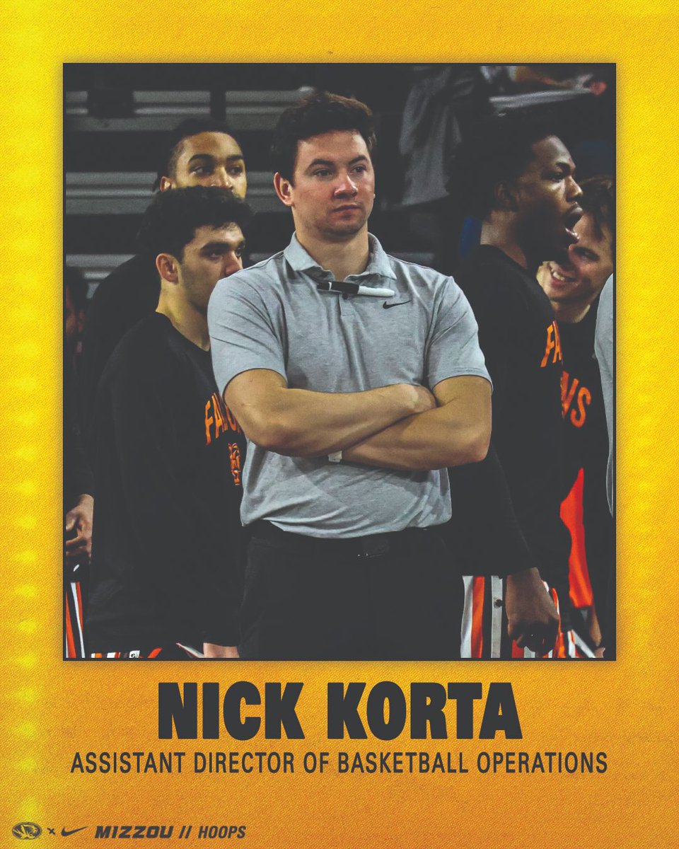 MizzouHoops's tweet photo. Staff updates
▪️ Third-year staff member Dalon King promoted to Director of Basketball Operations
▪️ Nick Korta joins Mizzou staff from Bowling Green as Assistant Director of Operations

#MIZ 🐯 https://t.co/4Umoy9D37t