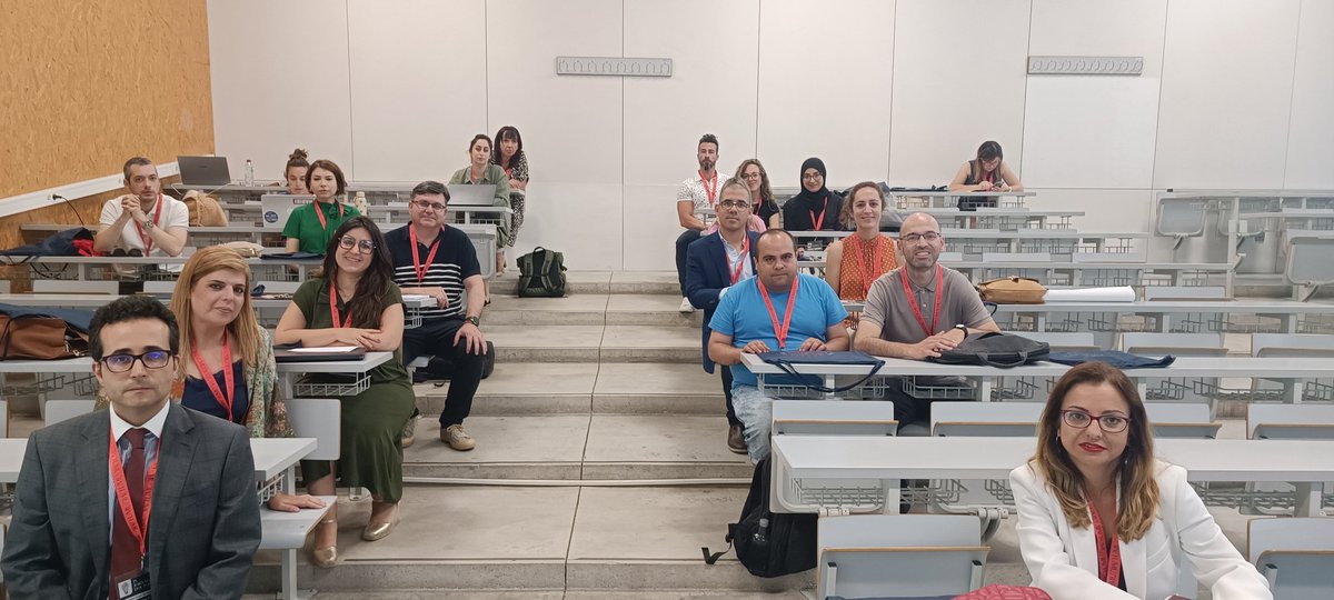 Catedra_RRLL's tweet photo. Presentaciones SS1-DyJ: Derecho y Jurisprudencia IX Jornadas Doctorales UMU-EIUNDOC-CMN #jornadas #eidum #derecho #doctorado https://t.co/AWoowWb0Du