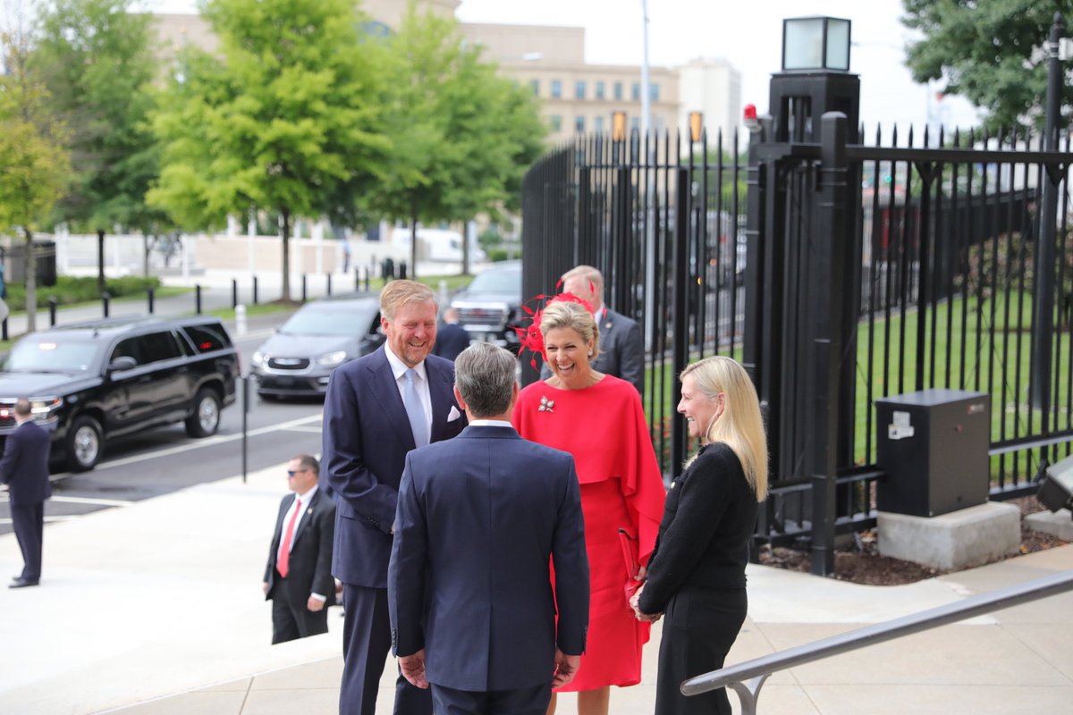 GovKemp's tweet photo. On behalf of all Georgians, Marty and I are honored to welcome Their Majesties, King Willem-Alexander and Queen Maxima of the Netherlands, to the Peach State! 
We are proud of the friendship between our state and country, which has allowed opportunity to flourish. https://t.co/jibOZXvZ0k