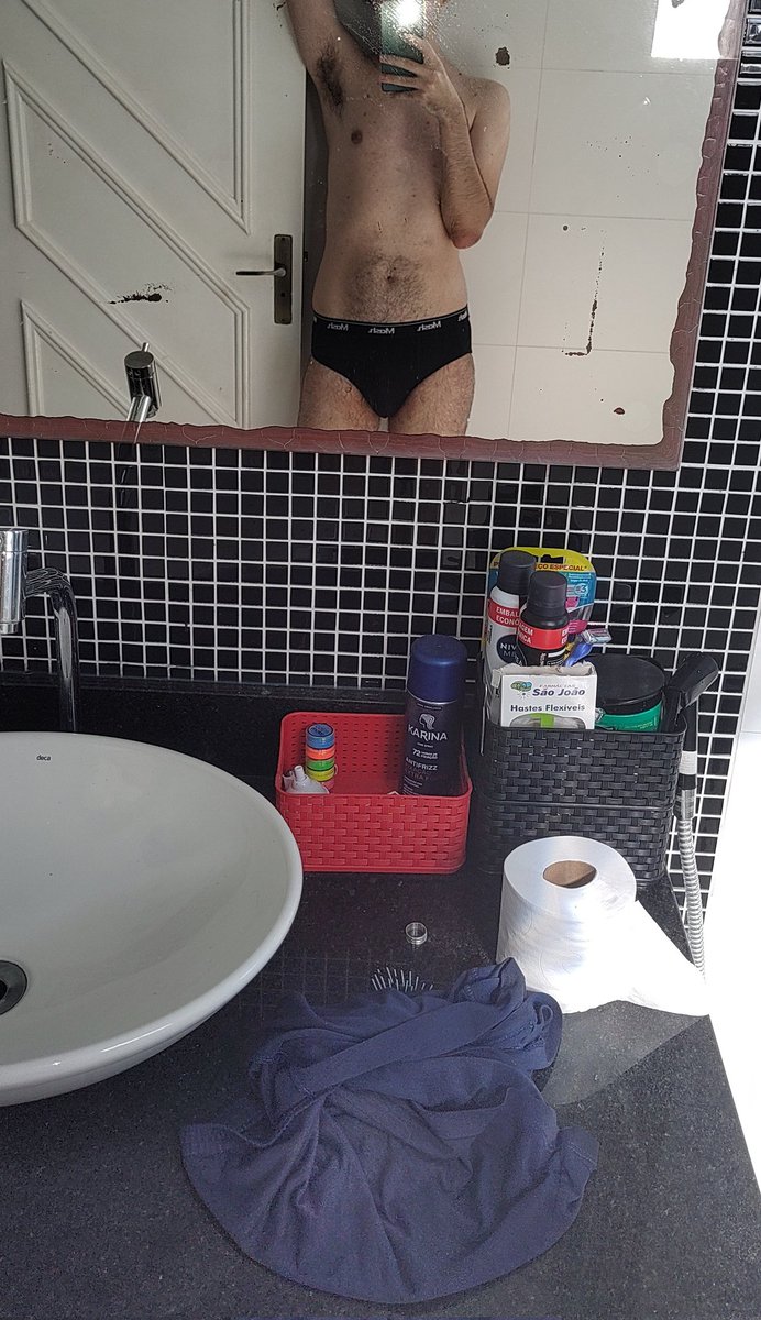 rogiboyFLN's tweet photo. Testando um modelo de cueca novo, gostaram? https://t.co/GjobVYlpmw