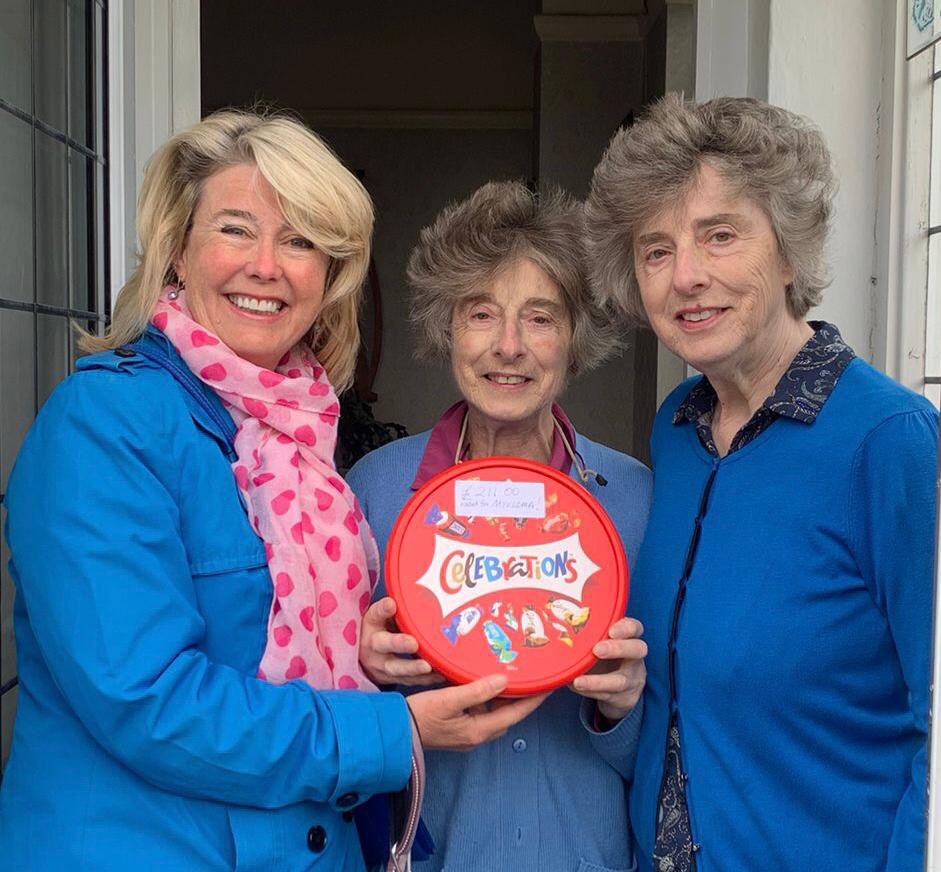 Anna_Firth's tweet photo. 🥳Week 3️⃣ here we come ..
😊Another happy day campaigning,campaigning, campaigning … lots of more doors knocked on in #Belfairs, #StLaurence & #Blenheim 🚪 ✊
🙏🏻Lots more people supporting my positive vision to make #Southend a City of Opportunity for All. https://t.co/CaWJeWSKwD