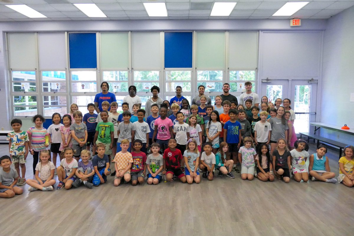 Had a great time with the kids today at Wiles Elementary! We competed in a bunch of games, and promoted the importance of education! Explore volunteer opportunities at edfoundationac.org @theedfoundation @FL_Victorious #FVFoundation 🐊