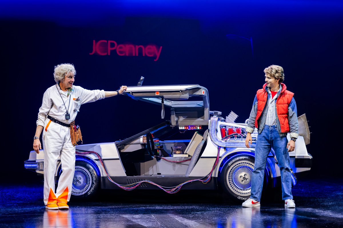 Back To The Future Broadway tweet media
