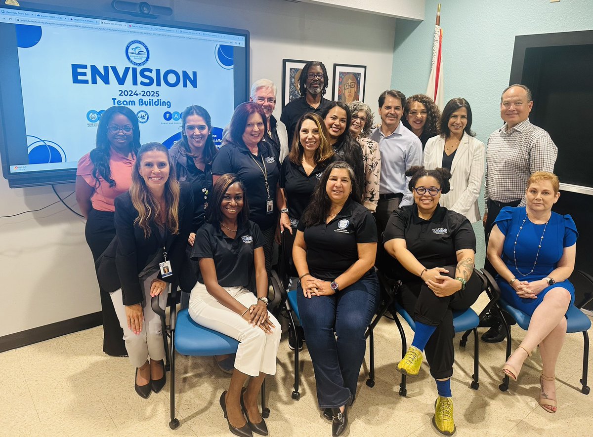 ☀️ Feels like Summer ☀️ <a href="/mdcpsgovtnews/">mdcpsgovtnews</a> <a href="/ParentAcadMiami/">M-DCPS Parent Academy / Family Engagement</a> <a href="/MDCPSCommunity/">Family and Community Engagement at M-DCPS</a> Kicked off our 2024-2025 ENVISION Team Building <a href="/MLECJaguars/">MLEC</a> Great collaboration, team planning, and conversation on supports for students, families, and our communities! #YourBestChoiceMDCPS