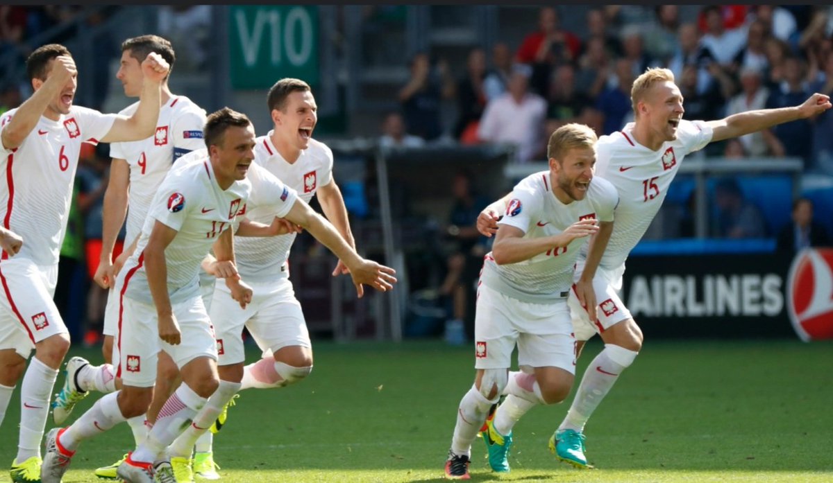 kasjanek7's tweet photo. Why does Poland has everything to become the dark horse of Euro? 
A thread 🧵 https://t.co/FyL1MCLMgW