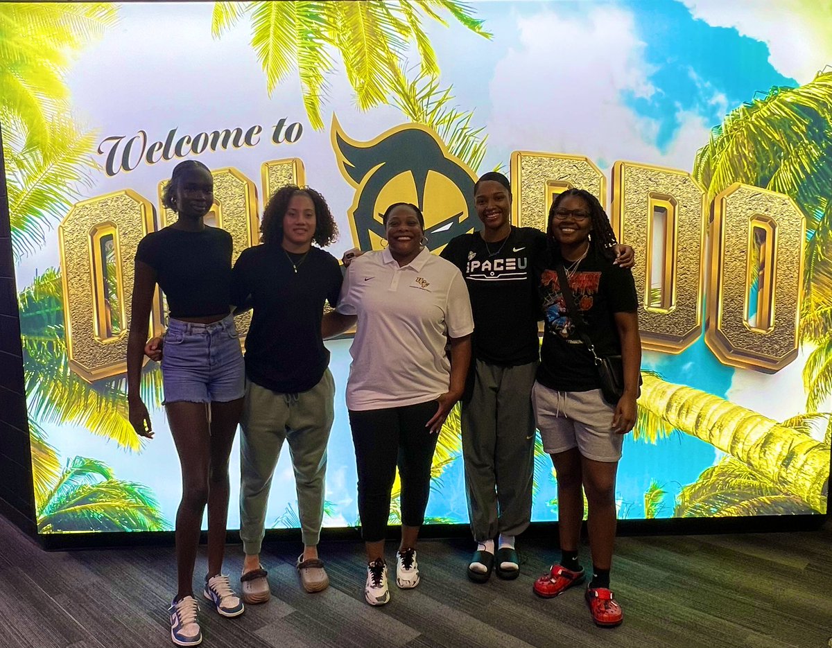 Welcome home freshmen!! #chargeon