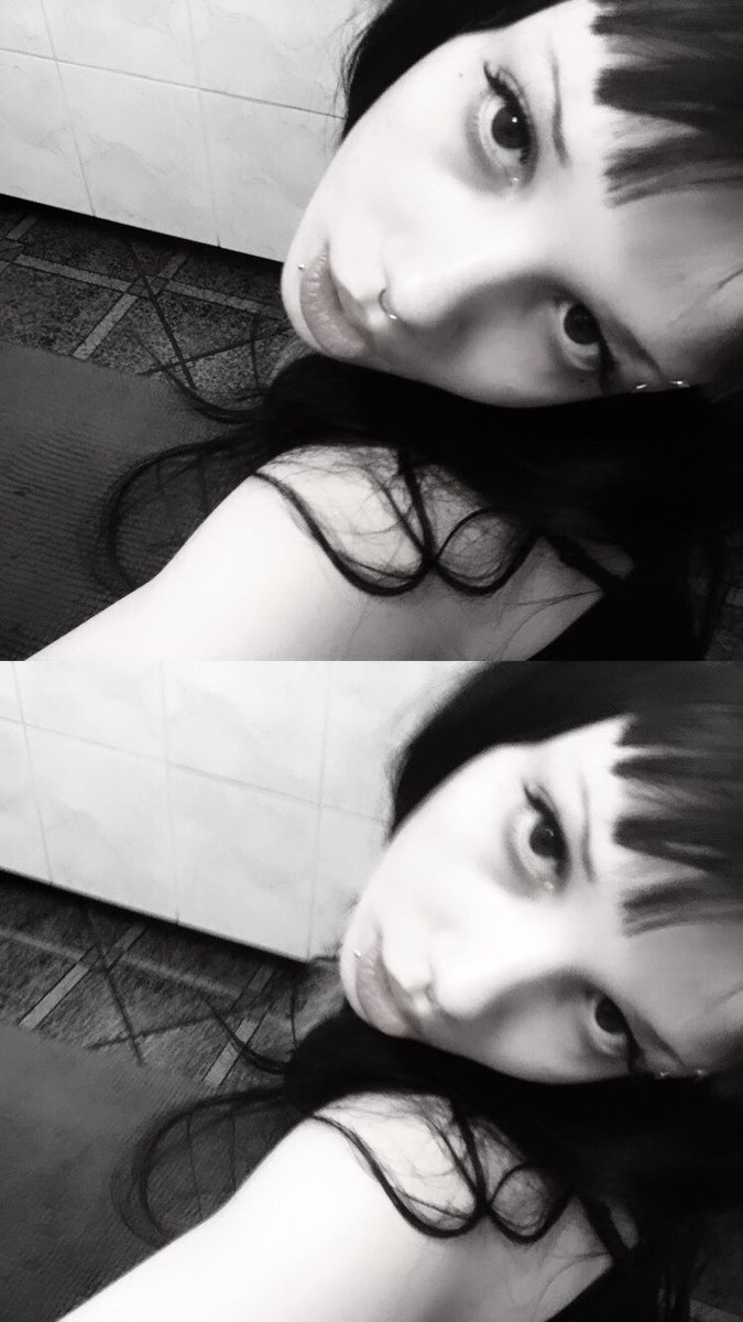 julia 🪽 tweet media