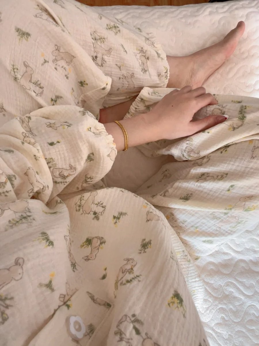 phulushe's tweet image. The pajamas I am wearing today are a gift from my mother. This is very comfortable and I like them very much.
