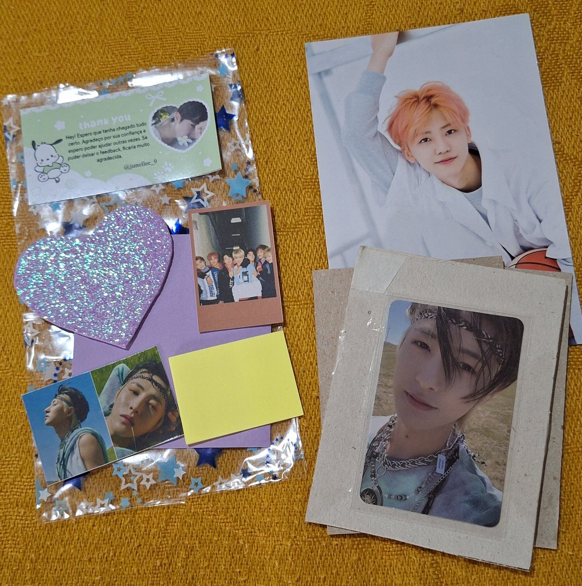 euiminghao's tweet photo. feedback MEGA positivo pra @junellee_9 que me vendeu esse renjun hello future! o card chegou perfeito e tava muito bem embalado, eu amei muitooo os brindes e super compraria com ela de novo! todo o processo foi bem tranquilo, ela avisa tudo e é muito querida 😭 https://t.co/SJSLdAy1cj