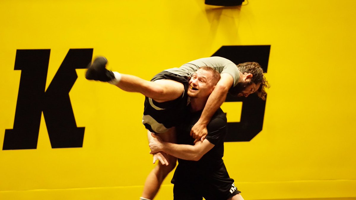 HWC_wrestling's tweet photo. Head over to our Instagram page to see whatโs happening in the new Goschke Family Wrestling Training Center and Bob & Kathy Nicolls Wrestling Room!
https://t.co/eFzZWzlHHb
#boom #wrestletownusa #hawkeyewrestlingclub #goiowa #iowawrestling #gohawks #gfwtc #bknwr #iowacityiowa https://t.co/vJUeAoCYOI
