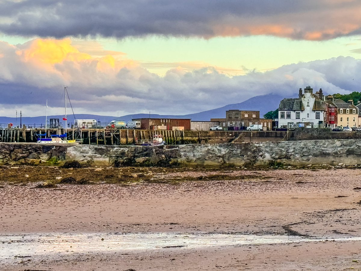 #visitcumbrae #visitscotland #sunset