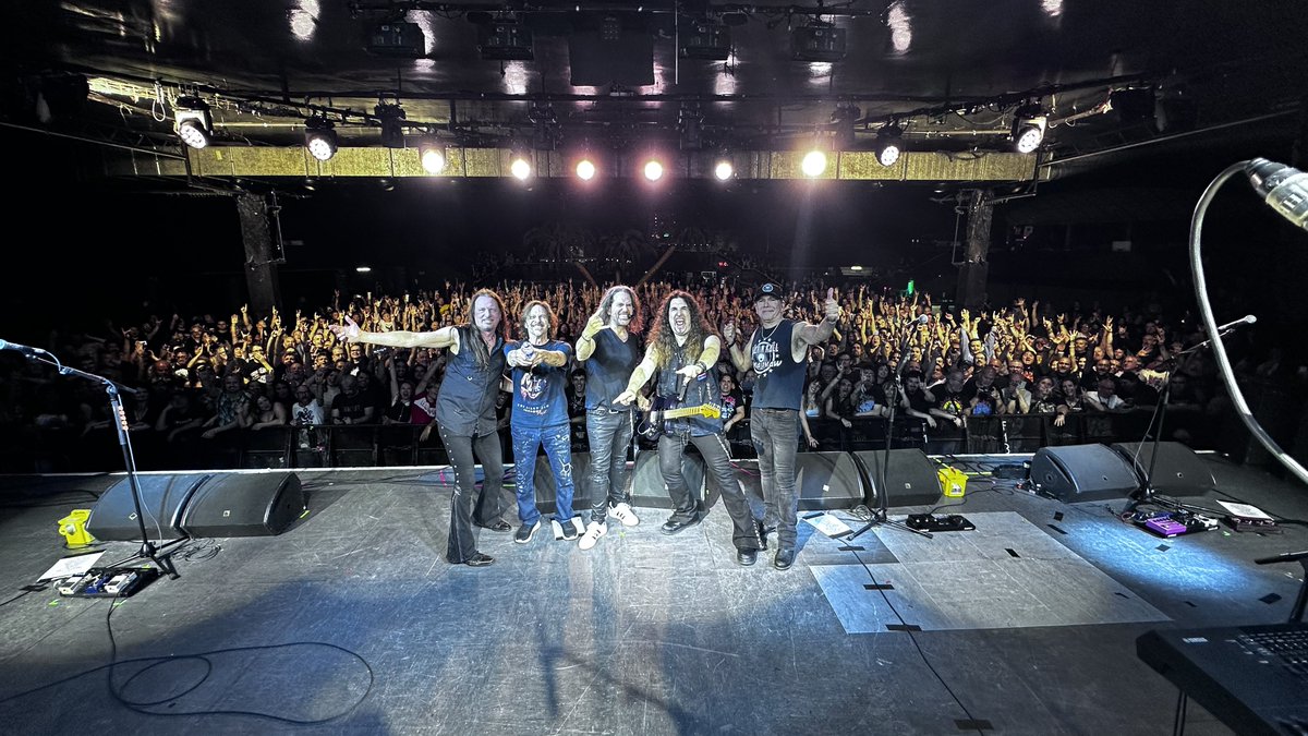WingerTheBand's tweet photo. Madrid!🇪🇸 You were UNBELIEVABLE! https://t.co/IxXkvggW90
