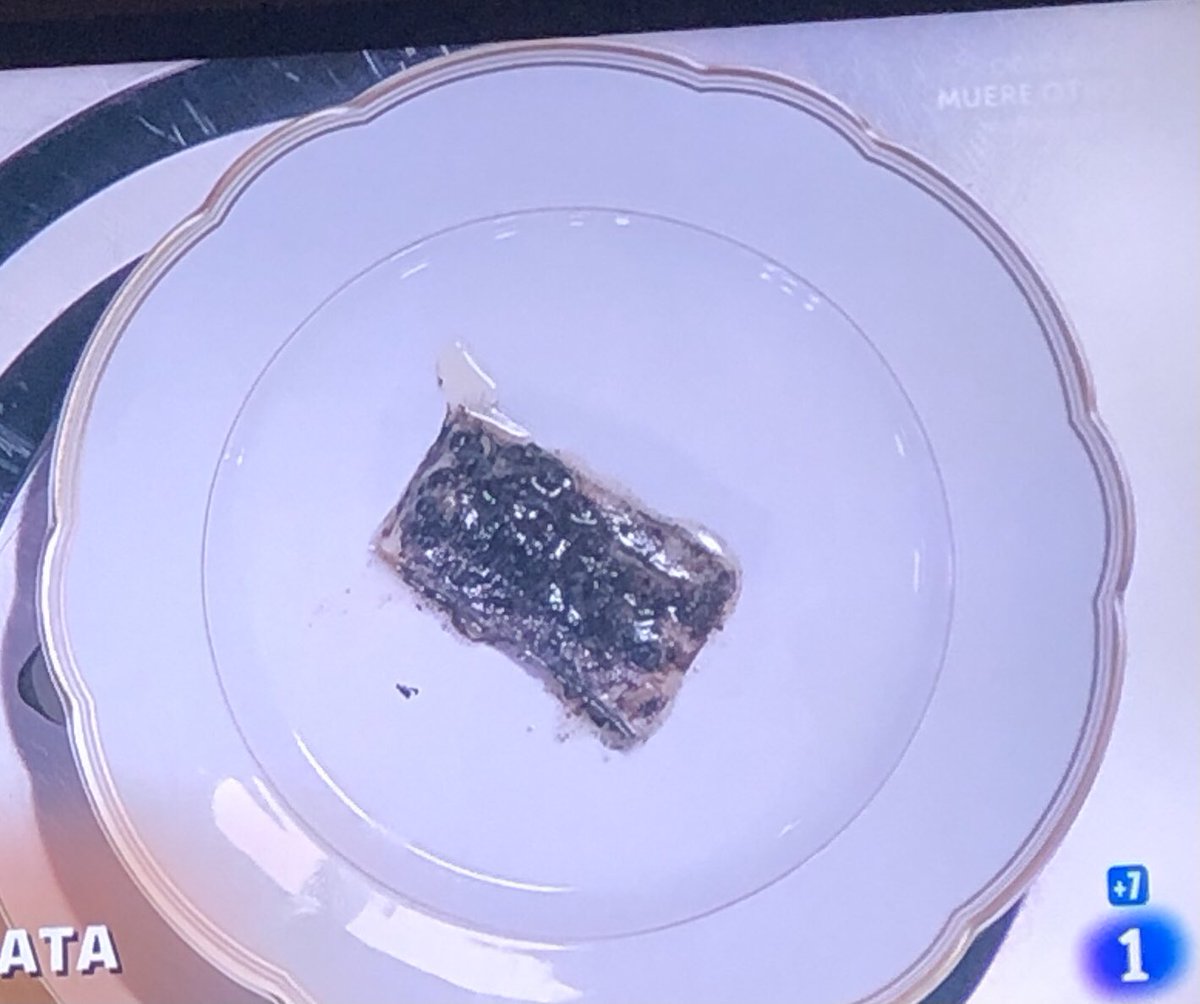 Pizzobaco's tweet photo. Este plato se llama VOLDEMORT #MasterChef #MasterChefFinal https://t.co/udcm2ocv2j
