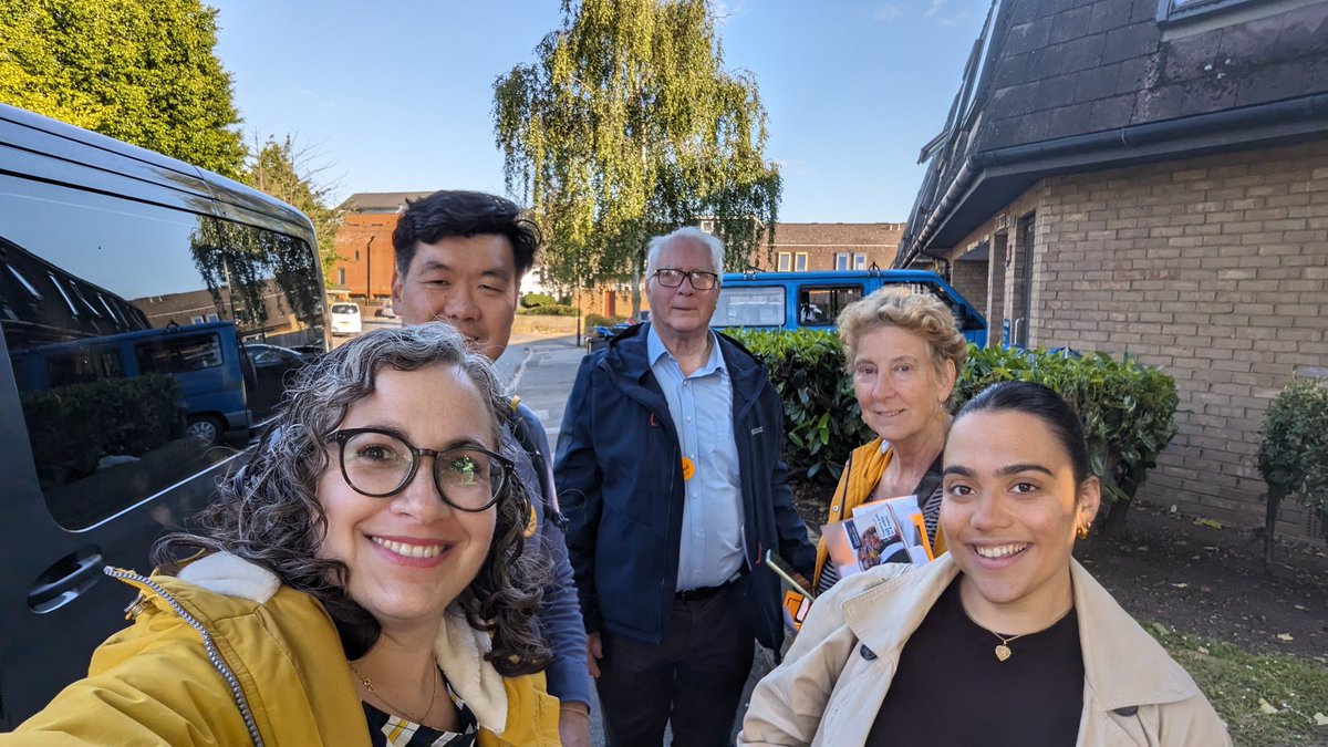 Another great evening in the #WandleWard

Former Labour &amp; Con voters finding a home with the party that cares. So many connecting with our manifesto! 

&amp; so many grateful <a href="/PaulKohlerSW19/">Paul Kohler🔶MP for Wimbledon</a> saved the #Wimbledon Police Station from closing!

#GE2024 #GTTO #ToriesOut #VoteLibDem