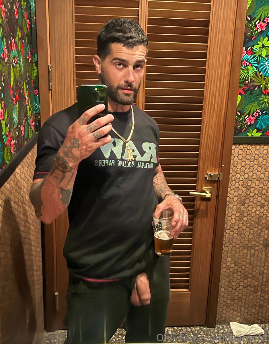 Hold my beer or hold my 😈 😈 😈 t.co0sO6ihAdDN t.coNcdeA...