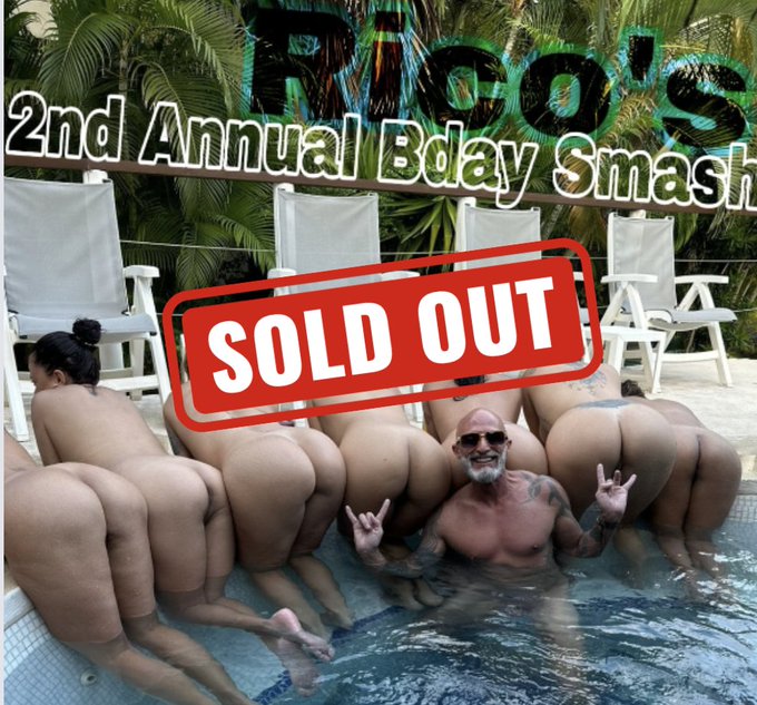 Ya no hay habitaciones disponibles. solo day pass 22.06 Hotel @ReinaRojaHotel Cumplea&ntilde;os Swinger bday<a href="/tag/participa"class="tags"><span>#participa</span></a>