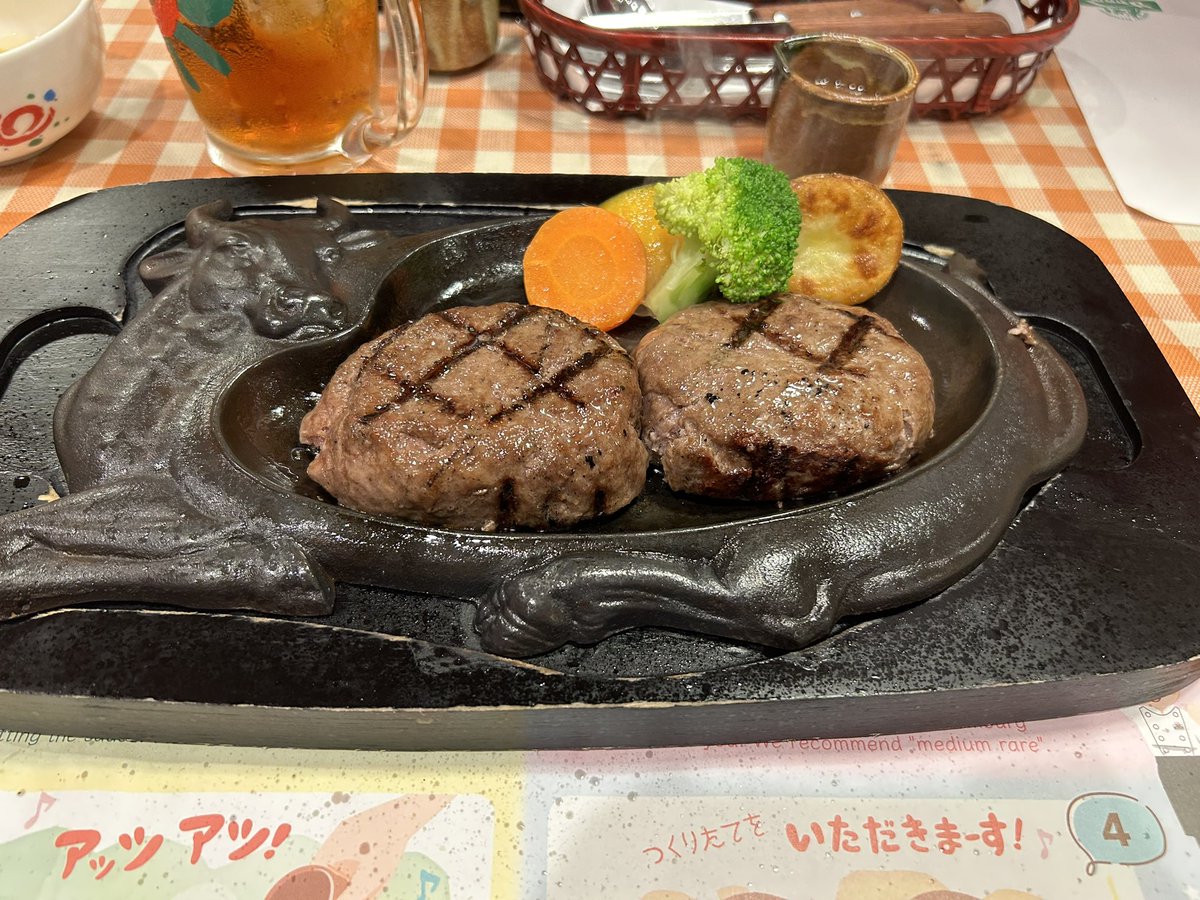 1m1z2k9's tweet photo. 6/8 Novel bright oven tour 2024 CIRCUS in 静岡
投稿遅くなっちゃったけどめちゃくちゃ楽しかったよー!
盛り上がりすぎてアンコールでの曲変更激アツだった!
#novelbright
#curcus https://t.co/dDEwOAnH9B