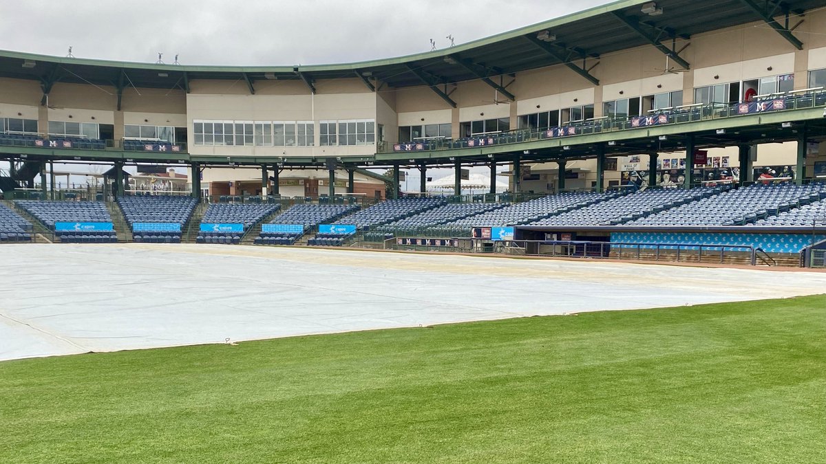 digginus's tweet photo. Did you get to attend the C Spire College Series this year? We were glad to be apart of branding Trustmark Park for the event! Let us know in the comments who you were rooting for!! ⚾💡

#temporarygraphics #environmental #banners #meltvinyl #trussing #branded https://t.co/0uv7UaocG5