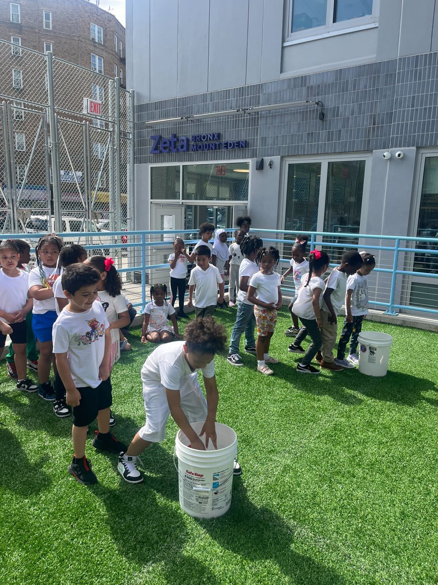 zetaschools's tweet photo. Needless to say, Zeta Field Day was a blast! Fun was had by thousands of Zeta students across Inwood and The Bronx! βοΈπππ₯β‘
#zetaschools #zetacharterschools #fieldday #charterschools #nycshools #thebronx #inwoodnyc https://t.co/x5ef8aCkIA