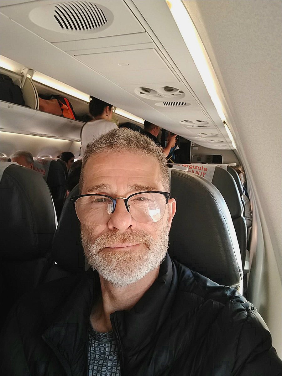 César Jones tweet media