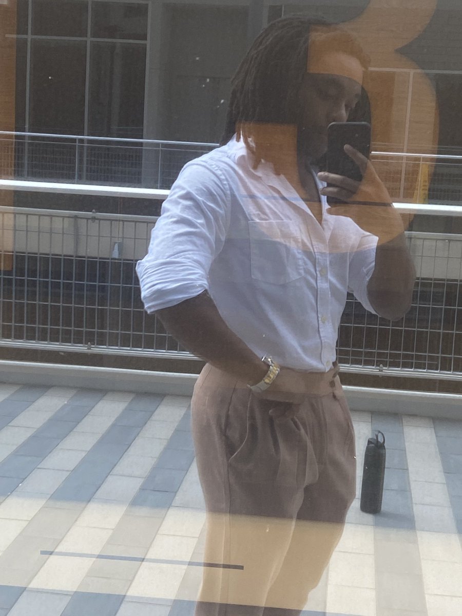 TrueGoldenFlash's tweet photo. Loved the fit but damn i hate the weather here lol https://t.co/5FFDyIYeyY