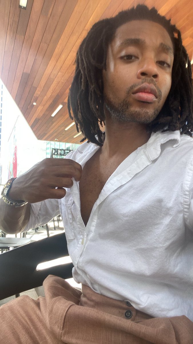 TrueGoldenFlash's tweet photo. Loved the fit but damn i hate the weather here lol https://t.co/5FFDyIYeyY
