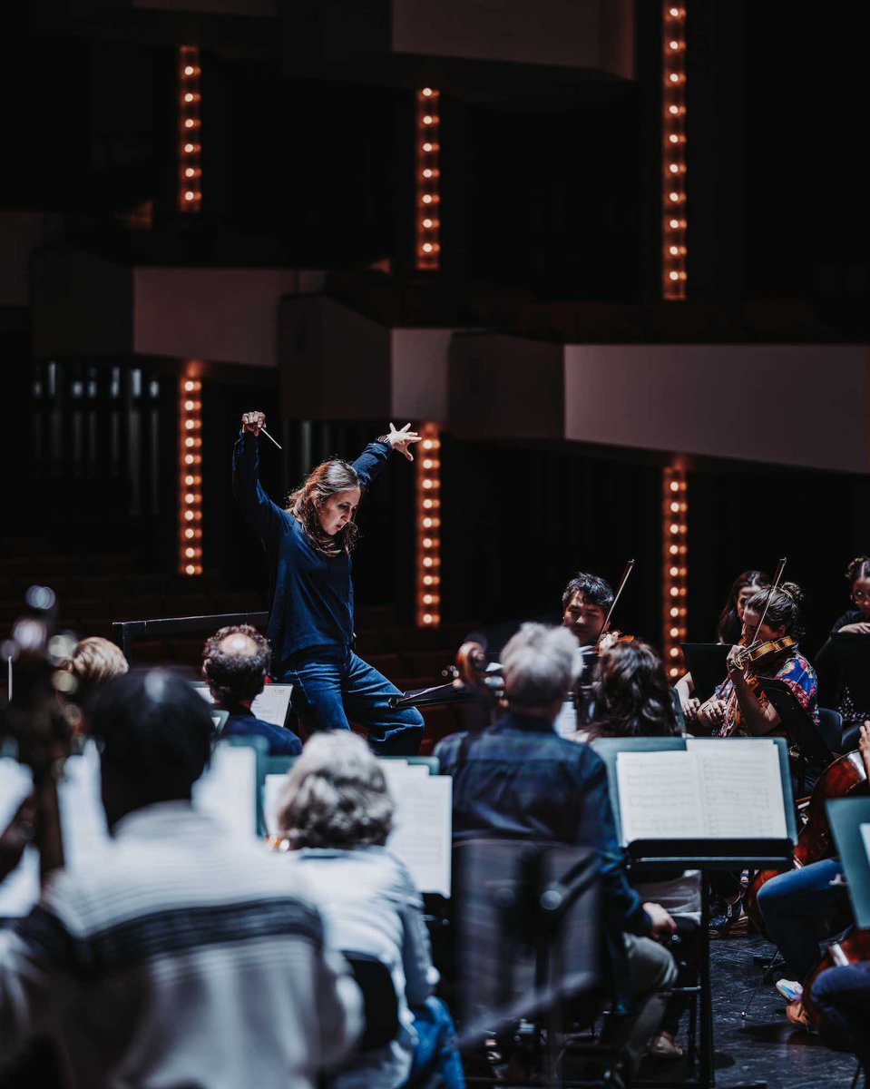 NACOrchCNA's tweet image. Who's excited to hear the Firebird take flight? 🎻🔥 Today, we're rehearsing #Stravinsky's iconic suite with guest conductor Joana Carneiro leading the charge. Two performances at @CanadasNAC on June 12 and 13 this week: 🗓️ nac-cna.ca/en/event/33719
 
📸 Curtis Perry | #NACOrchCNA