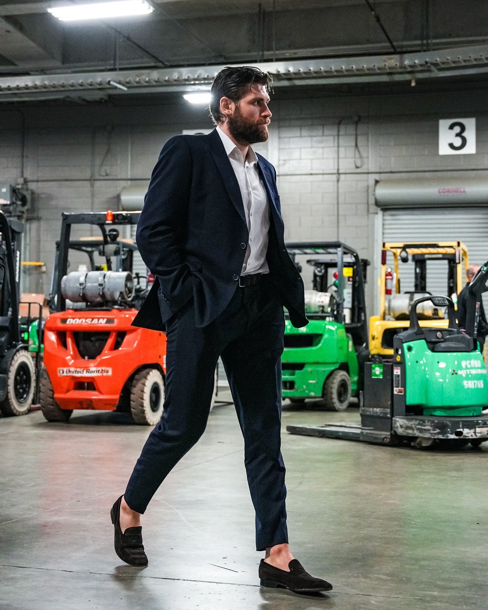 EdmontonOilers's tweet photo. Gearing up ⚙️ https://t.co/WS9mCoMZ0B