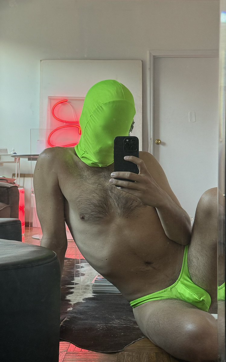 Trashmedia3's tweet photo. Good boys stream brat https://t.co/vnBQFzKdOK
