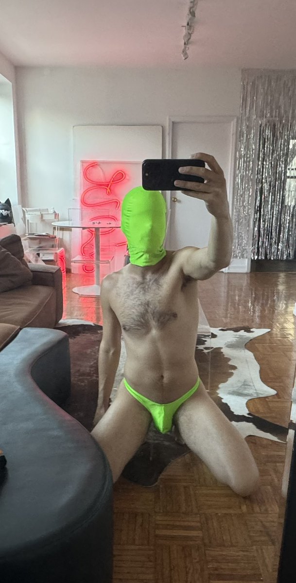 Trashmedia3's tweet photo. Good boys stream brat https://t.co/vnBQFzKdOK