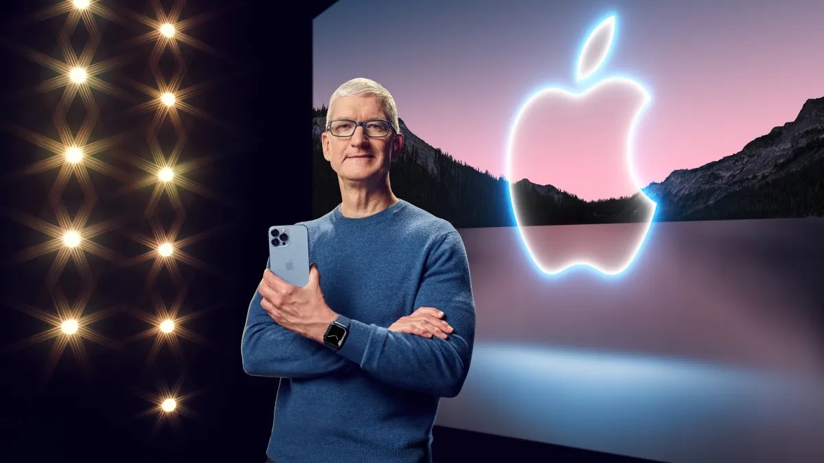 🚨APPLE IS SLEEPING WITH THE ENEMY AND FEEDING THE AI BEAST

Did anyone realize that by integrating / partnering with OpenAI, a company heavily invested in by Microsoft, Apple is literally now bed buddies with their biggest and longest competitors? 

It’s not like buying chips