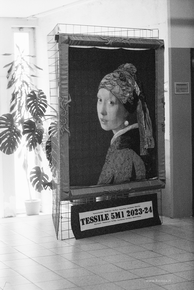 CanonF1's tweet photo. This year is over.
Polymateric installation at Setificio, Como
Canon A1, Canon FD 85/1.2, Orwo UN54 EI 500
#filmphotography #artextil https://t.co/sJsJFK2J0q