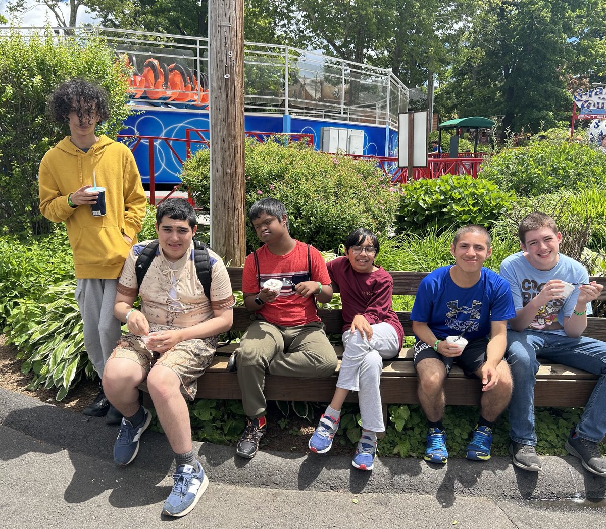 Fun Day with 8th Grade #quassy ⁦<a href="/WatsonBryan7/">Bryan Watson</a>⁩ ⁦<a href="/taranovichj1/">Jennie Taranovich</a>⁩