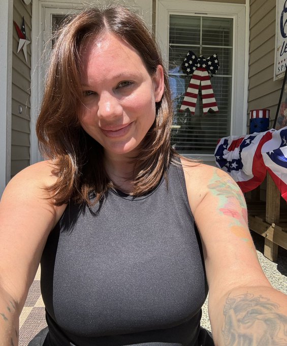 Watch Brittany Elizabeth Welsh's leaked NSFW photo on TwXstars