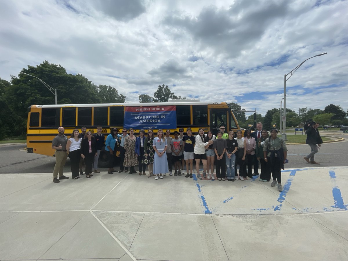 EPA Great Lakes (@epagreatlakes) on Twitter photo Today, Regional Administrator Debra Shore visited Ann Arbor, MI to highlight the $800,000 Clean School Bus rebate that the school district will receive. Thanks to funding from the Bipartisan Infrastructure Law, <a href="/A2Schools/">A2 Public Schools</a> will purchase four clean school buses! Today, Regional Administrator Debra Shore visited Ann Arbor, MI to highlight the $800,000 Clean School Bus rebate that the school district will receive. Thanks to funding from the Bipartisan Infrastructure Law, <a href="/A2Schools/">A2 Public Schools</a> will purchase four clean school buses!