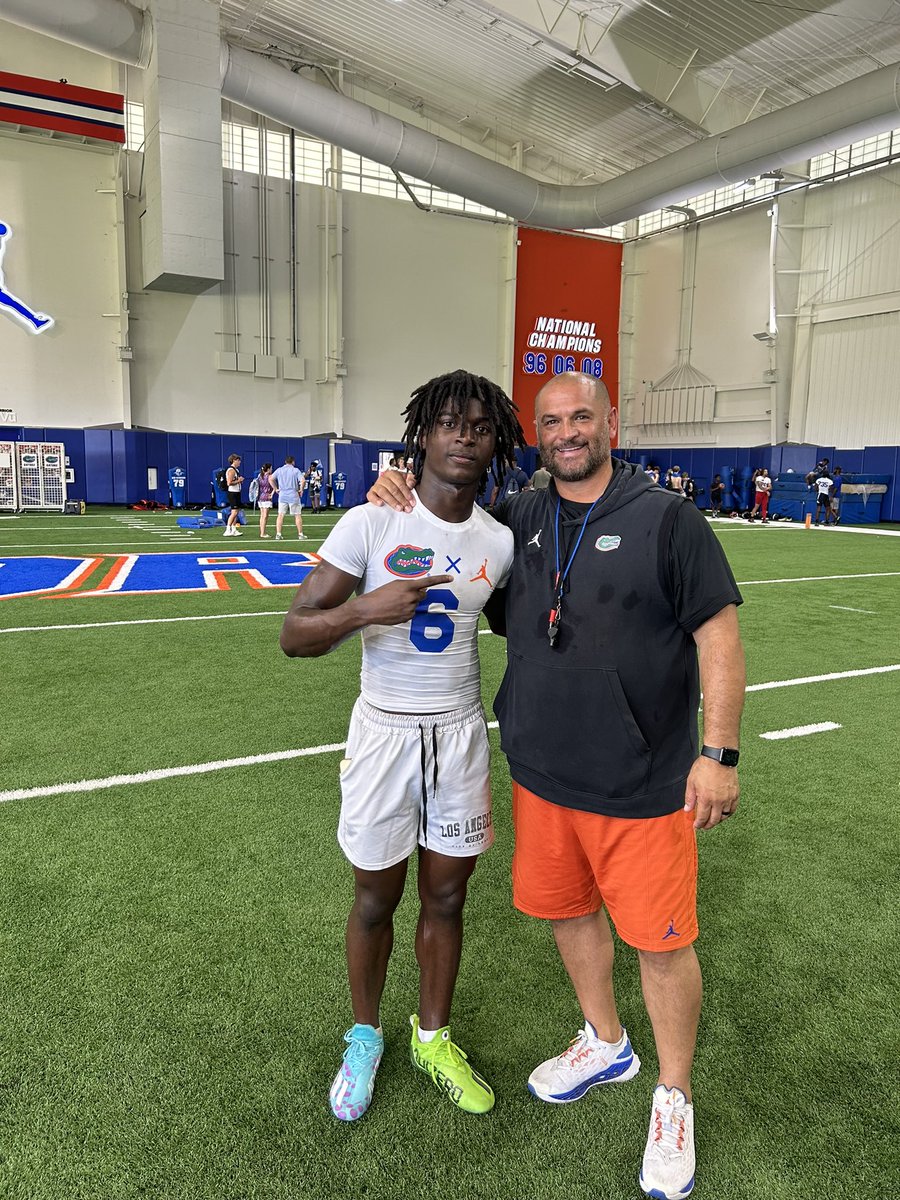 Had a great camp at UF today🧡💙 thanks too <a href="/CoachBillyG/">Coach Billy Gonzales</a> <a href="/CoachDeckUF/">David Doeker</a> <a href="/CoachRyanO/">RYAN O'HARA</a> @w_griffin11