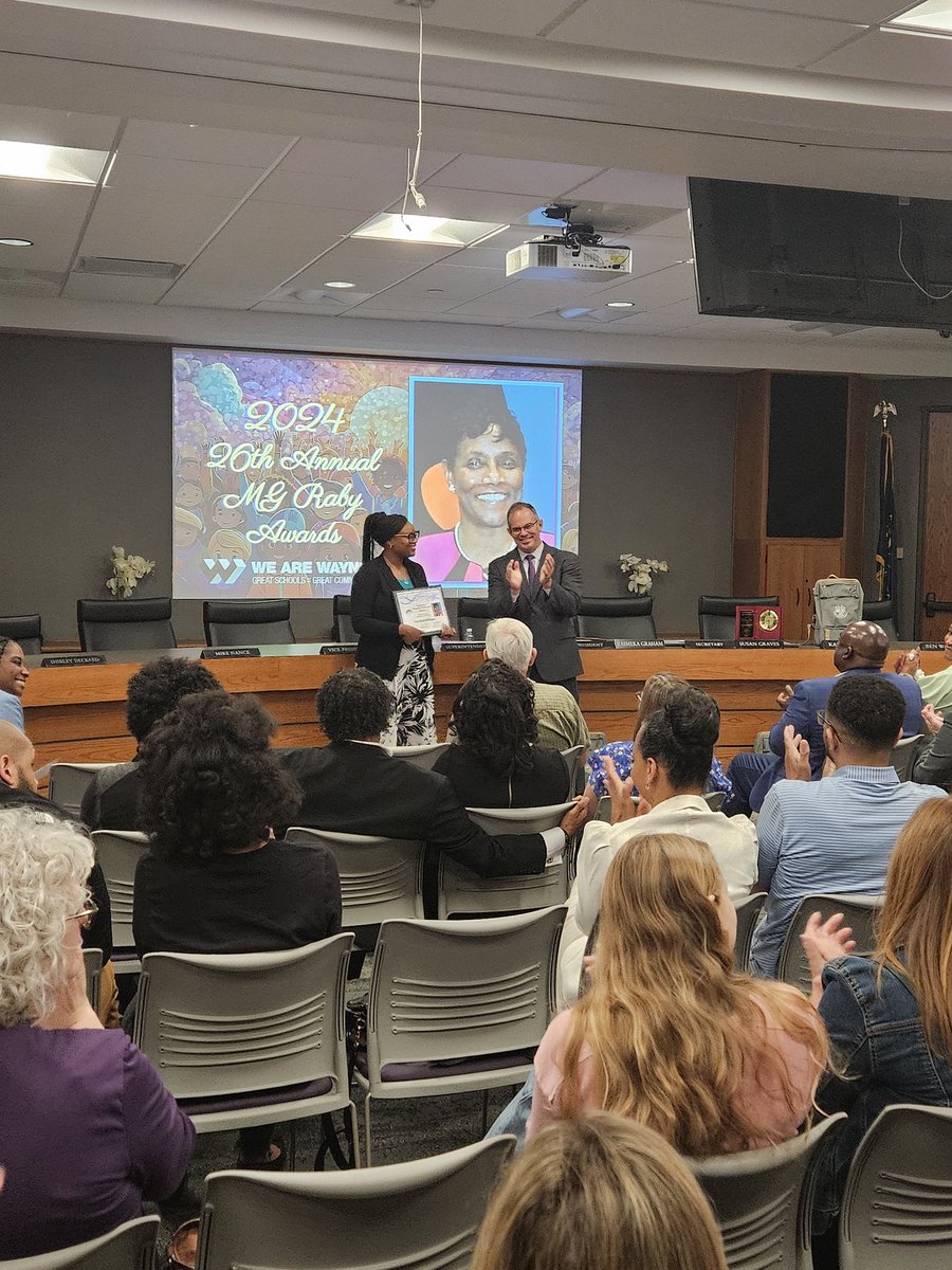 CHCPrinc_Renaud's tweet photo. Proud to celebrate Ms. Williams - a 2024 MG Raby Award Winner! Her work for our school community is immeasurable. Thanks to Ms
Williams and all of our award winners for all that you do! #CHCPride #WeAreWayne @TThomps_ed @CHC_Mr_Johnson https://t.co/F0DyfpgRBS