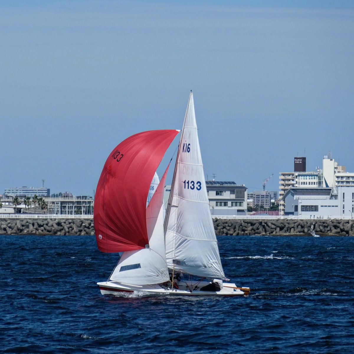 k16class's tweet photo. We’re enjoying a sailing with K16 class and international 14 at Enoshima Japan.
#sailingship #sailinglife #instasailing #sailingboat #sailboat #sailinglovers #sails #sailingphotography #dinghy #ディンギー #sailinggear #k16class #international14 #sailingphotographer #セーリング https://t.co/ECKCuKiK9y