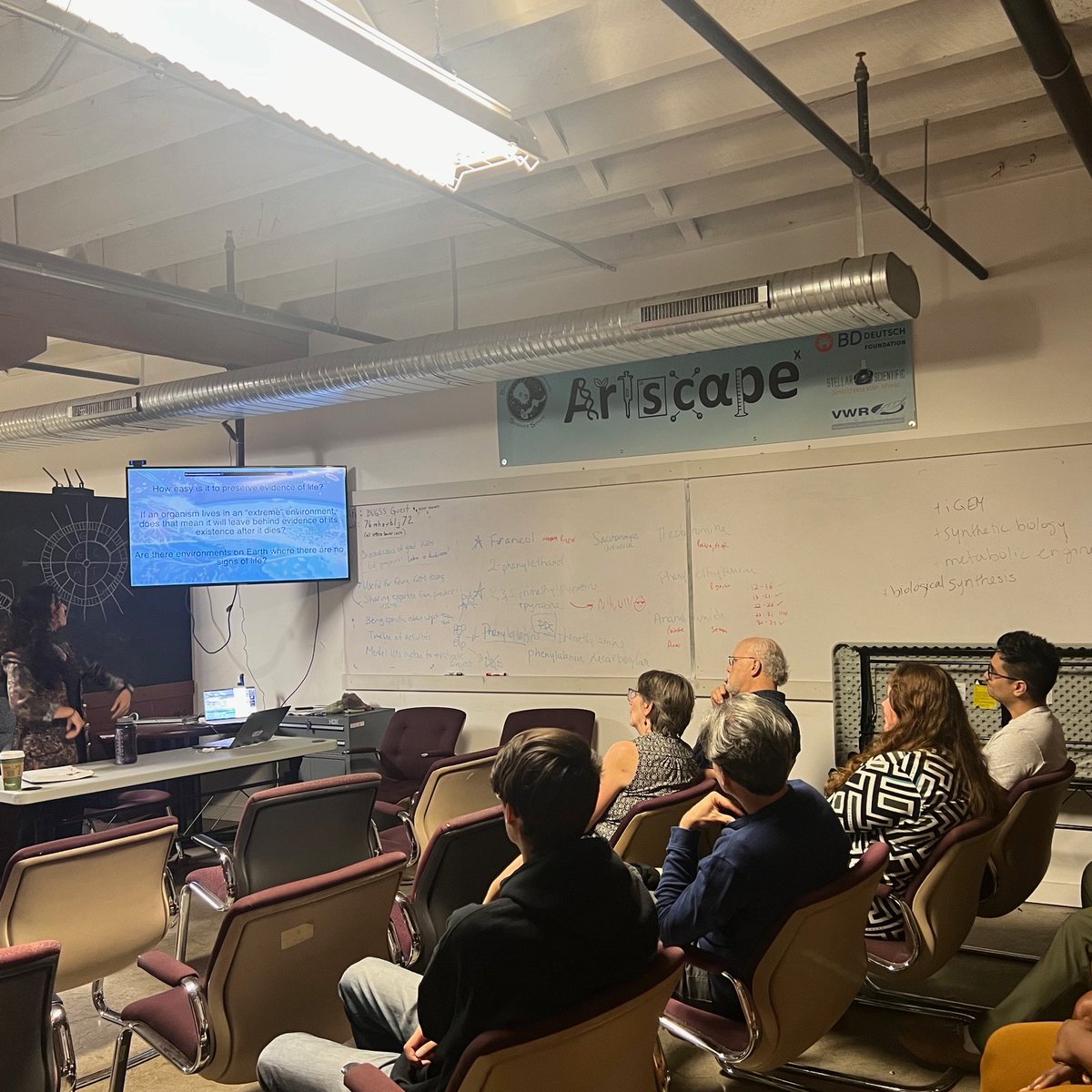 BUGSSlab's tweet photo. Thanks to everyone who joined us in person or online last week! Back by popular demand, Dr. Gabriella Weiss joined us in the #lab for this #astrobiology #seminar and discussed their #research at #NASA. πΎ βοΈ π
#BUGSS #space #STEM #science #aliens #ScienceCommunication https://t.co/Ma7DTndBsI